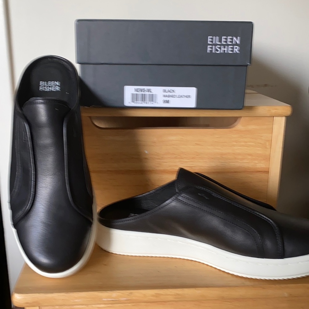 Eileen Fisher Black leather washed slides NEW in box.